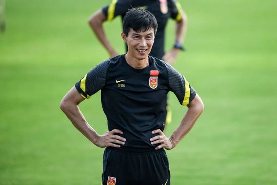 在今天凌晨进行的第17轮意甲联赛，米兰2-2战平副班长萨勒尼塔纳。
